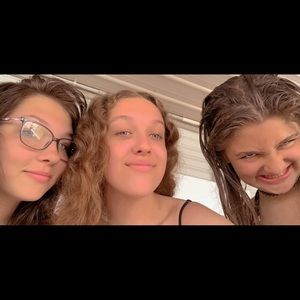 Meet your Posher, Aurora